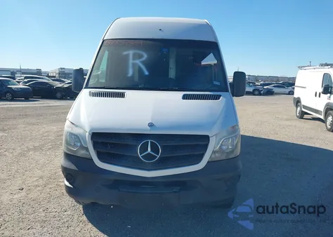 2015 Mercedes-Benz Sprinter 2500 High Roof from USA, damaged, VIN WD3PE8DB4FP127841